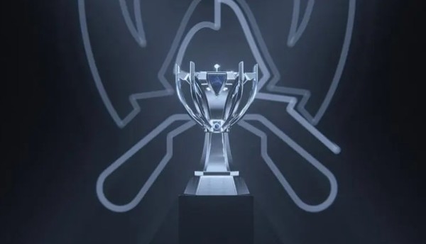 英雄联盟LPL励志老将——兮夜