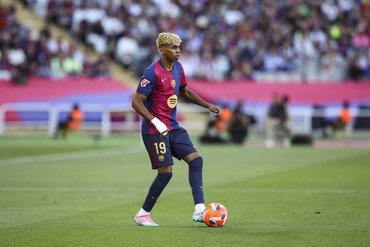 老鹰撤回报价、勇士退缩，浓眉左手韧带损伤引发NBA交易市场大地震
