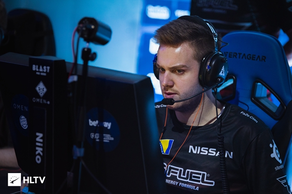 LPL夏季赛W4D5：银河遭遇北川，Sheer再度首发对战Solokill