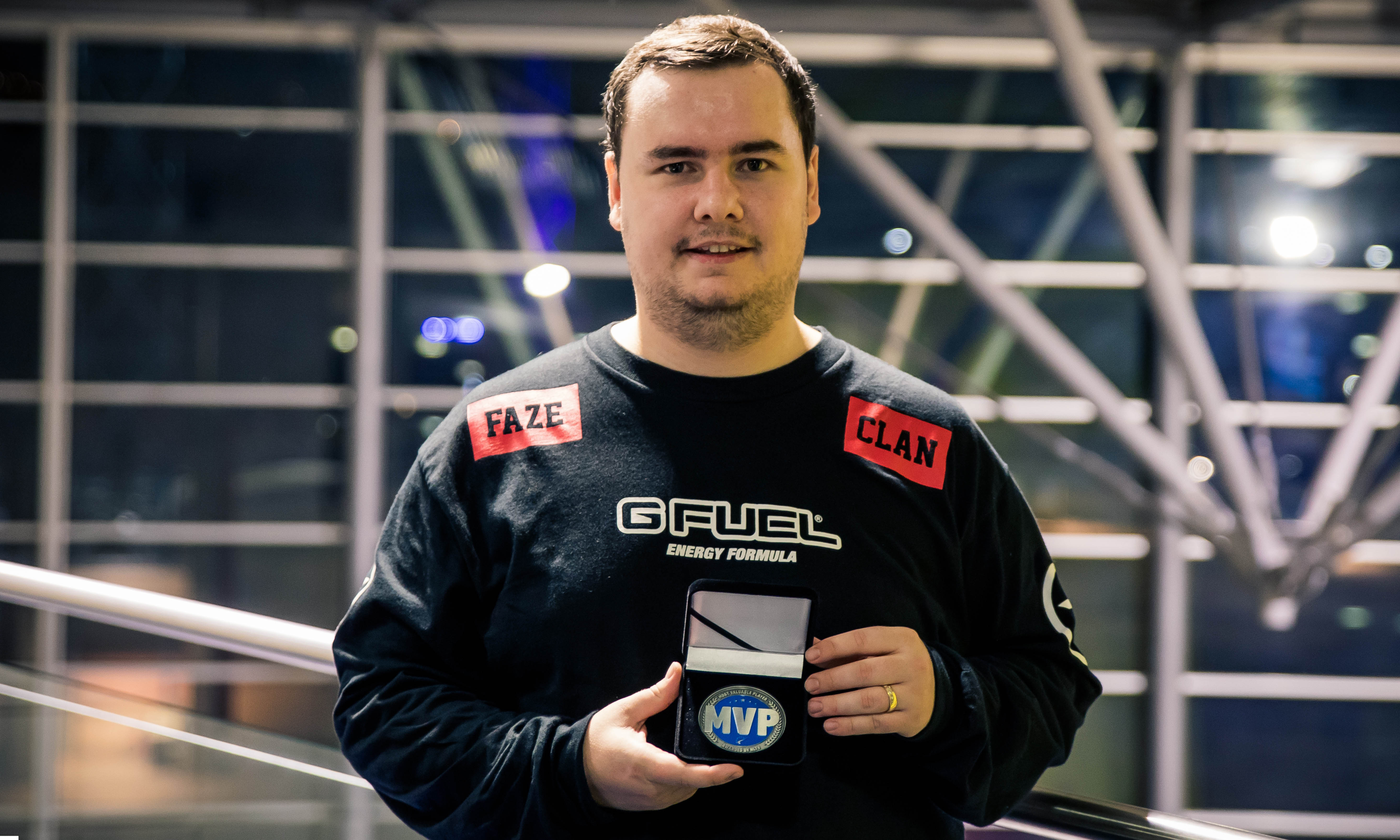 BLG官方分享：收拾行李中！准备出发