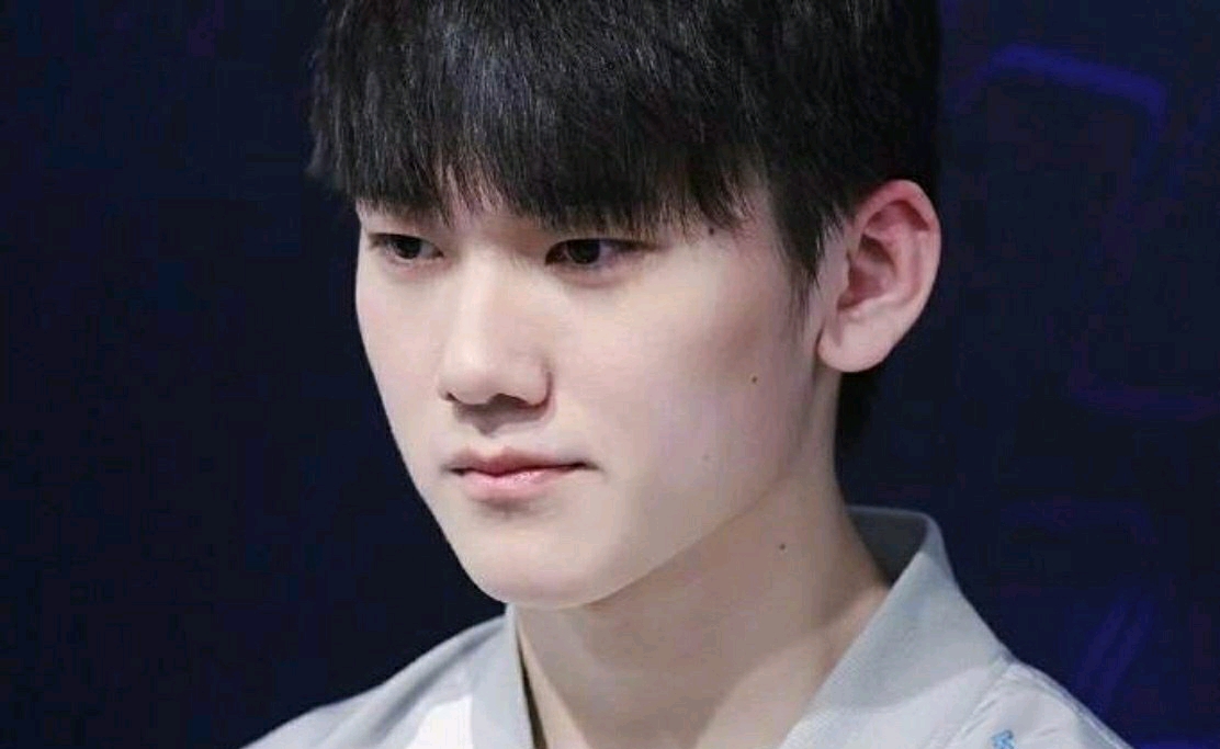 Dplus KIA 和 KT Rolster 在 LCK 2025 赛季中取得胜利